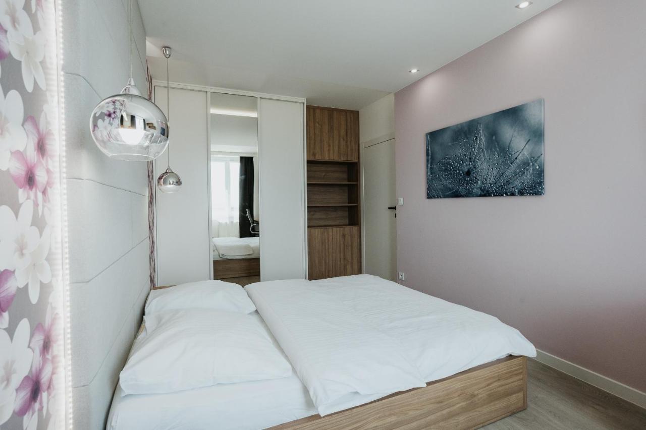 Sky Mountain View Free Parking Apartment Krakow Exterior photo